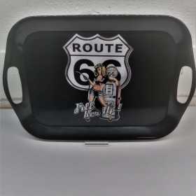 Retro bricka med handtag – Route 66-motiv i melamin, 36 x 25 cm, perfekt för servering och dekoration.