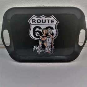 Retro bricka med handtag – Route 66-motiv i melamin, 36 x 25 cm, perfekt för servering och dekoration.