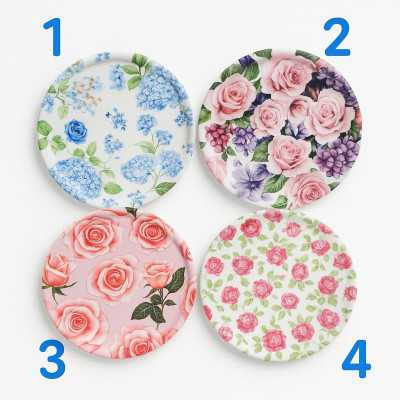 Dekorativ serveringsbricka med blommor, perfekt för dukning