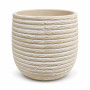 Beige kruka Sand 7 cm med horisontella ljusa ränder och strukturerad yta